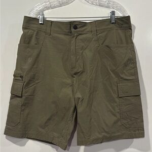 Orvis Green Tech Cargo 10” Shorts‎ Hiking Camping Mens Size 34 (1812)